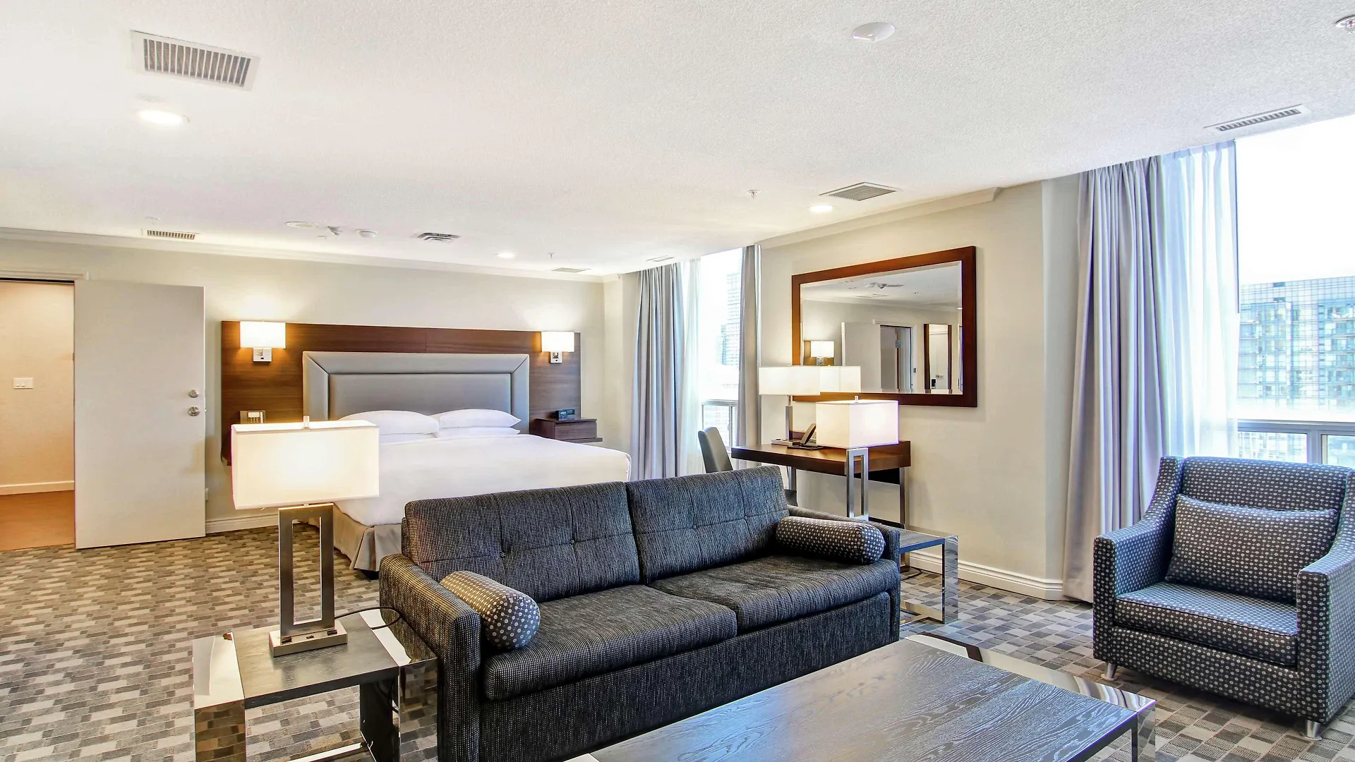 Hotel Doubletree By Hilton Toronto Downtown