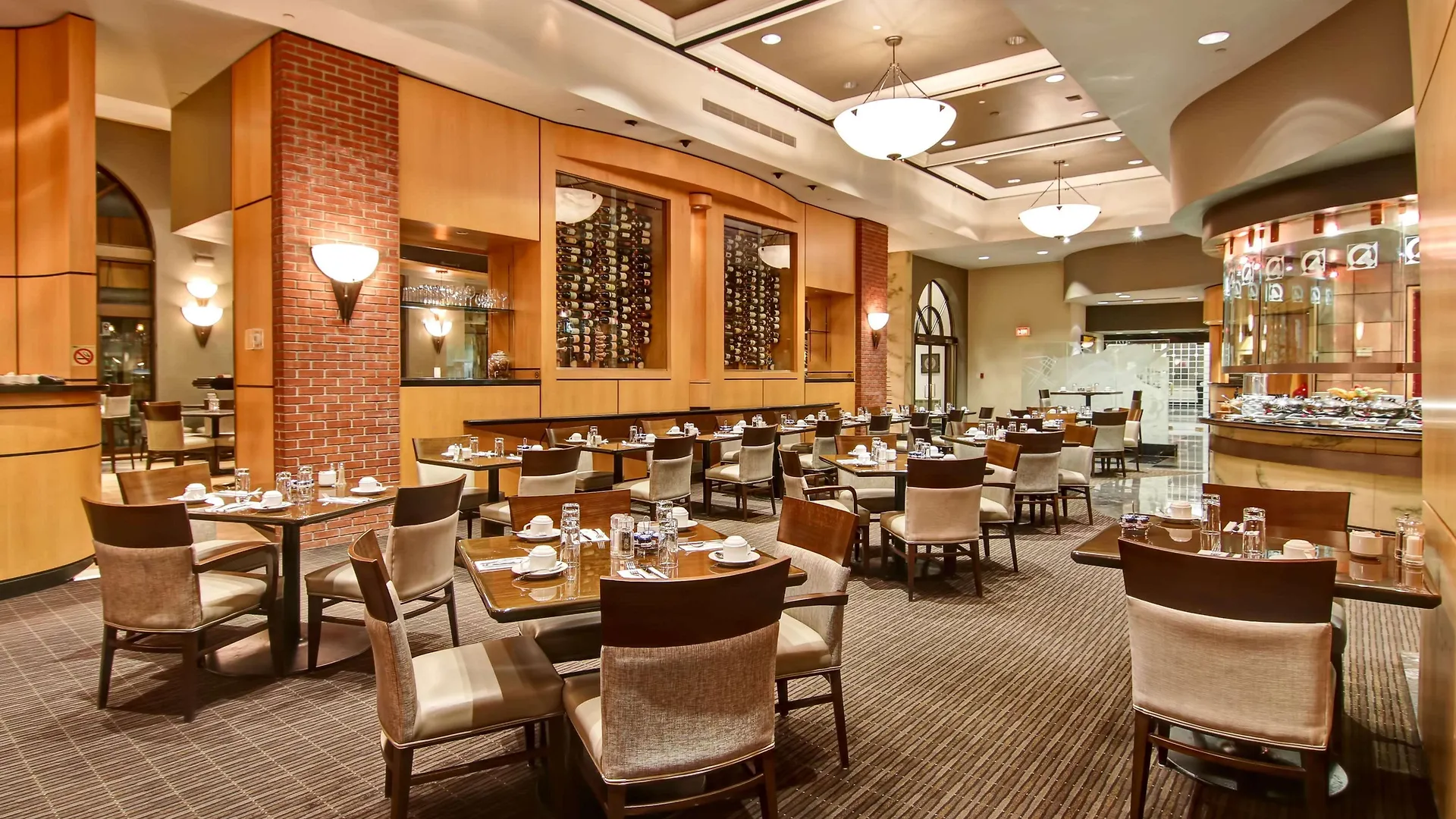 Hotel Doubletree By Hilton Toronto Downtown